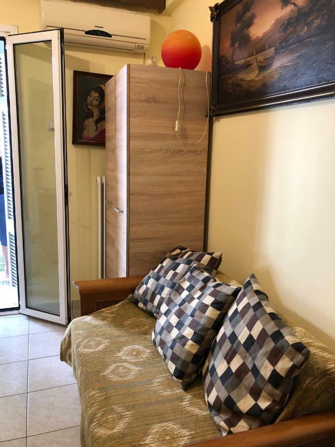 Anna Apartment In Kypseli Athens Exterior photo