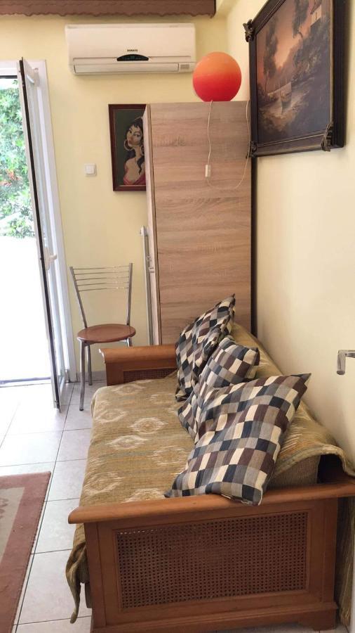 Anna Apartment In Kypseli Athens Exterior photo